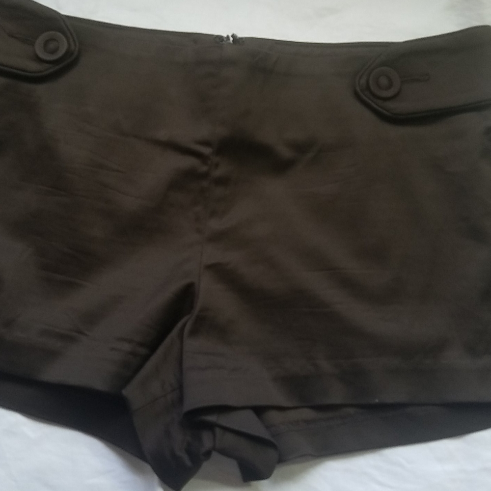 TINY SIZE 4 bebe SHORTS